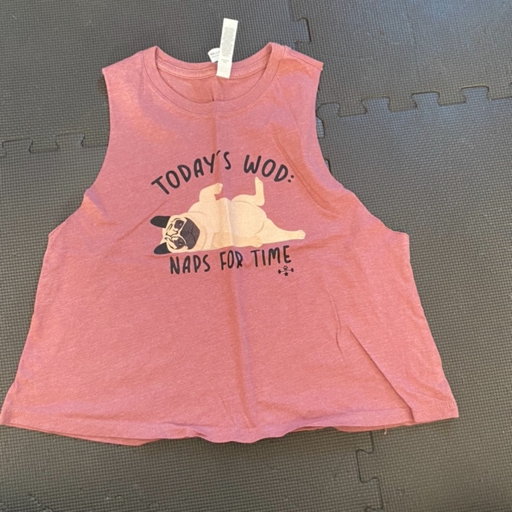 Wags and Weights crop tank, M
